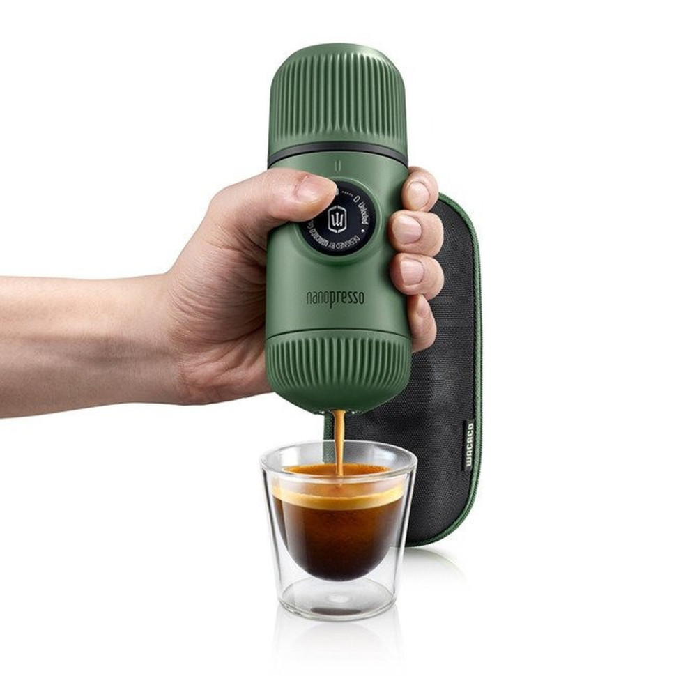 Портативна еспресо-кавоварка Wacaco Nanopresso зелена з чохлом, механічна, для меленої кави - Зображення 2